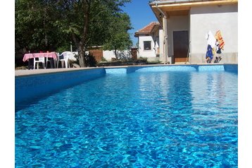 Bulgaaria Chata Veliki Preslav, Eksterjöör